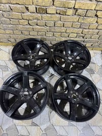 للبيع حجم ٢٠  اثنين بيهن لحيم  رقم ٠٧٧١٤٩٨٥٧٤٣