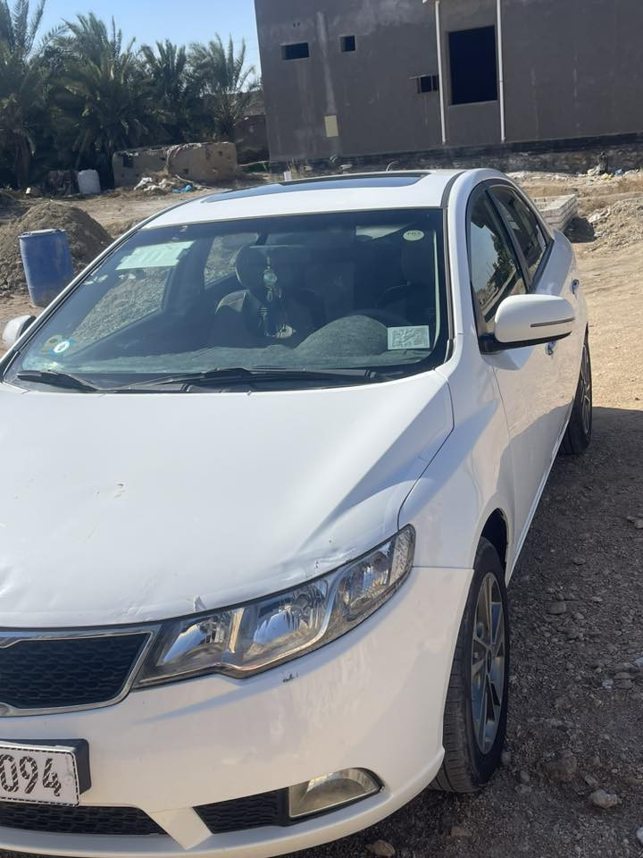 السلام عليكم سيراتو موديل 2012رقم بصره بيه جاملغ الايسر مبدل فقط السياره جاهز مكان السياره السماوه السعر 95او بيه مجال رقم الهاتف ***********
