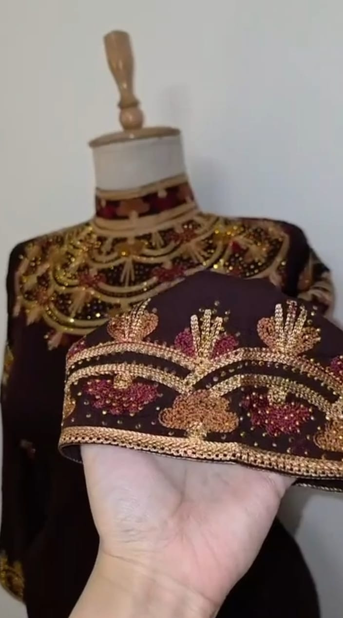 بيت الأناقة والجمال ✨ أزياء راقية لكل إطلالة 👗

كشمير كابوي الأصلي ✨

                                       القياسات المتوفرة: L / XL / XXL
📌 ملاحظة:
- يتوفر فحص عند الاستلام للتأكد من البضاعة.

 توصيل جميع محافظات العراق  🇮🇶


**إذا كنت صاحب هذا الإعلان وتريد حذفه لأي سبب، رجاءا أرسل رسالة إلى الدعم الفني**