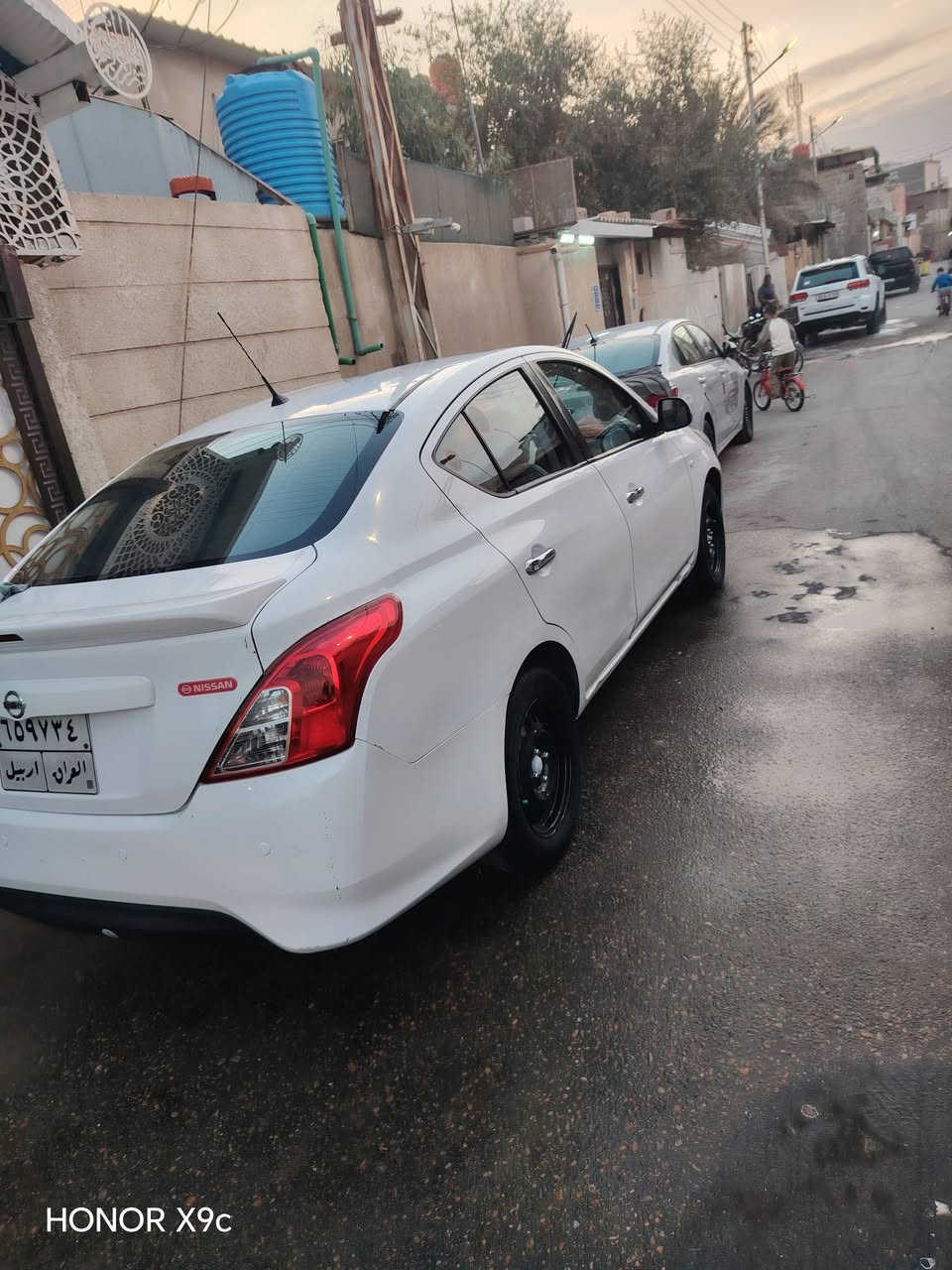 ***********            ***********.     نيسان لبيع 21بيه باب اسايق تبديل مو نفس الون تجاري وبيه بارد شوف العين السنويه شهر السابع  هاي السنه بسم نور البصره معروفه اشركة  السعر 110وبيه مجال
