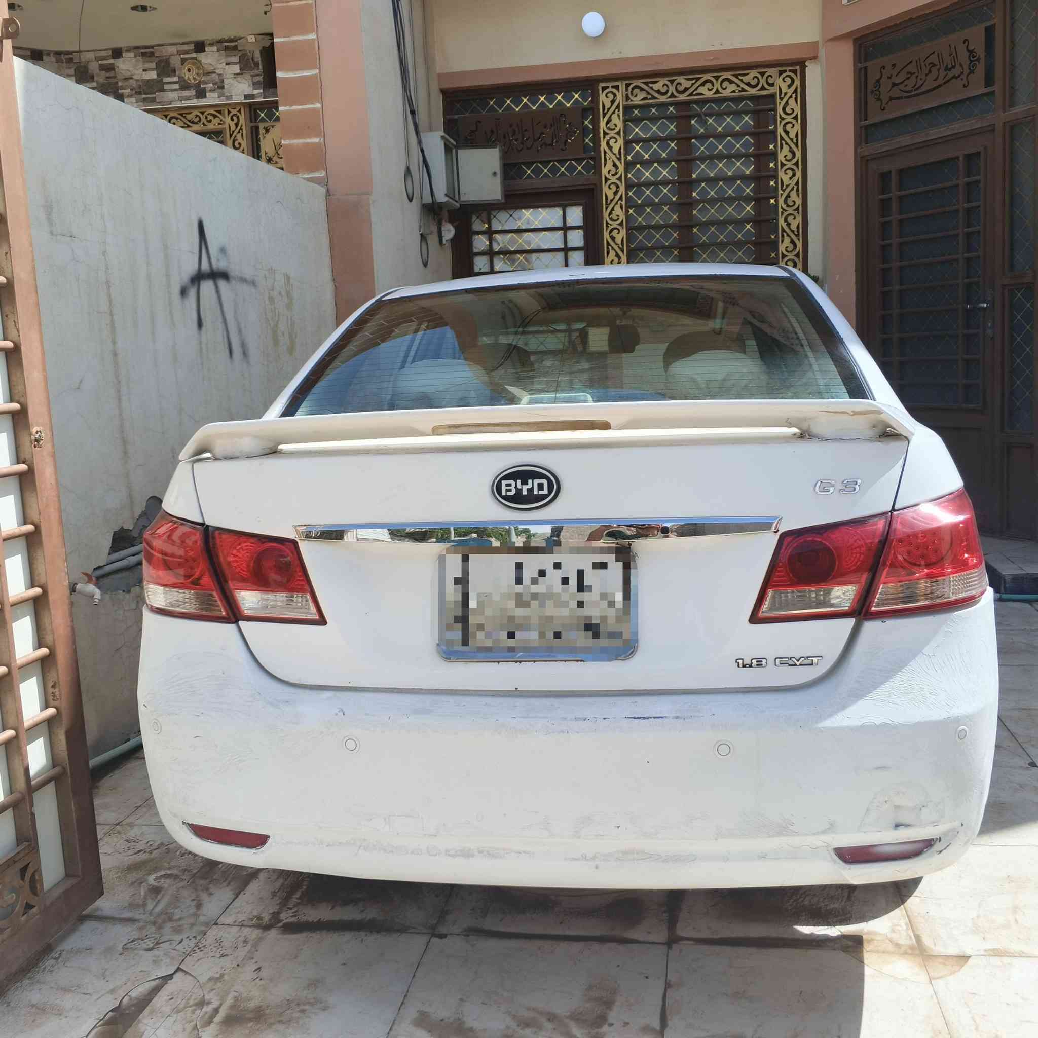السلام عليكم
BYD G3 2013للبيع او المراس
السيارة خير من الله 
المحرك جديد شديته على ايدي
الكير خير من الله 
داخلها كله جديد 
السياره مامتعوبه مال بيت
هاتف/***********
