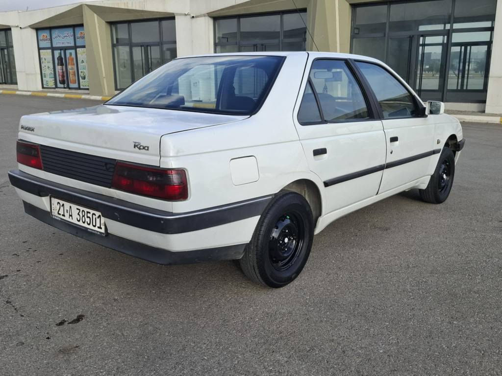 بیجۆ  ڕەوا  
مۆدێل 2009  گێڕ عادی 
سعر ( 39 ) گەڵاو مجال 
***********
***********
بێ بۆیاخ و بێ لێدران سۆنەرم داناوە 
گێڕو مەکینە و ئەکسل و تبرید و تەقەو ڕەقەو کارەبای بەشەرت .
زۆر پاک ماوەتەوە هیچ مەسرەفی تیانیە . 
تبرید ساردو گەرم مەسبوت ئیش ئەکات  . 
سەنەوی و ڕەقەمی تازەیە 
هەزەی تازەیە .
شاشە ئایپاد .
تحویل غرامە بەشەرت .
مشتەری تیل بکە. السليمانية, العراق
