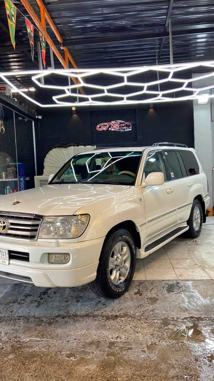 بسم الله الرحمن الرحيم
للبيع: تويوتا لاندكروزر GXR موديل 2007 Limited
رقم بغداد : بأسمي ثاني يوم احولك📝
المحرك: 6 سلندر سعة 4500
الممشى: 119 ألف كم، قابل للزيادة.
الفحص: افحصها بأي مكان تريده، والسيارة على الفحص.
المواصفات: Limited
فل كامل.
فتحة سقف.
ثلاجة.
تبريد 3 قطع.
حساسات أمامية وخلفية.
كرسي السائق كهربائي.
ومزايا كثيرة أخرى.
حالة السيارة:
وكالة الساير.
مكفولة من الصبغ، عدا الجاملغ الخلفي فيه صبغ.
السيارة نظيفة ومحافظ عليها، وتستحق المعاينة.
الله يرزق صاحب النصيب. للجادين فقط.
سعرها :٢٤٠$ يعني شدتين و٤٠ ورقه  وبيها مجال قليل رجاءً ابن عمي العزيز ماعجبك السعر او السياره اعبر المنشور وكلشي تحصل بالسوك وكل واحد ويدل عل اخلاق 🙏🏻
للأسفسار *********** مهندس علي علوش
