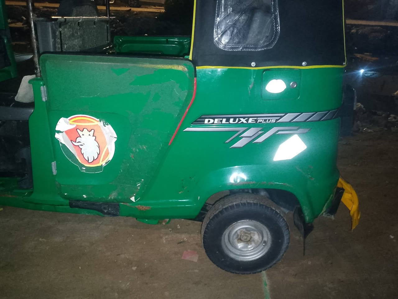 سلام عليكم اخوان تكتك لبيع تيفي إس لمديل 21تكتك كفاله من دعمه فقط تكتك تجفيت شركه سعر 7ملاين وبيه مجال ***********
