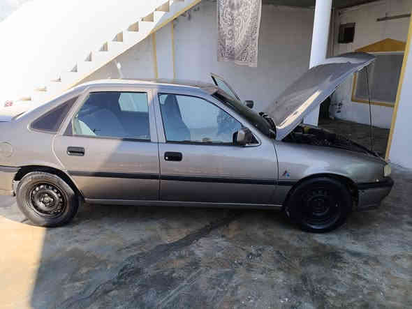 فيكترا موديل 1992
مةكينة16قايش پان گيرعادي
زينگةوريگةوباني لةمانگي
 8/2025بةسةرجوة
رةقةم باريكة وةكالةبةشةرت 
سعري 42وةرةقةومعامةلة
ناونيشان ...زةرايةن هةلةبجةي تازة
ز.م ***********
