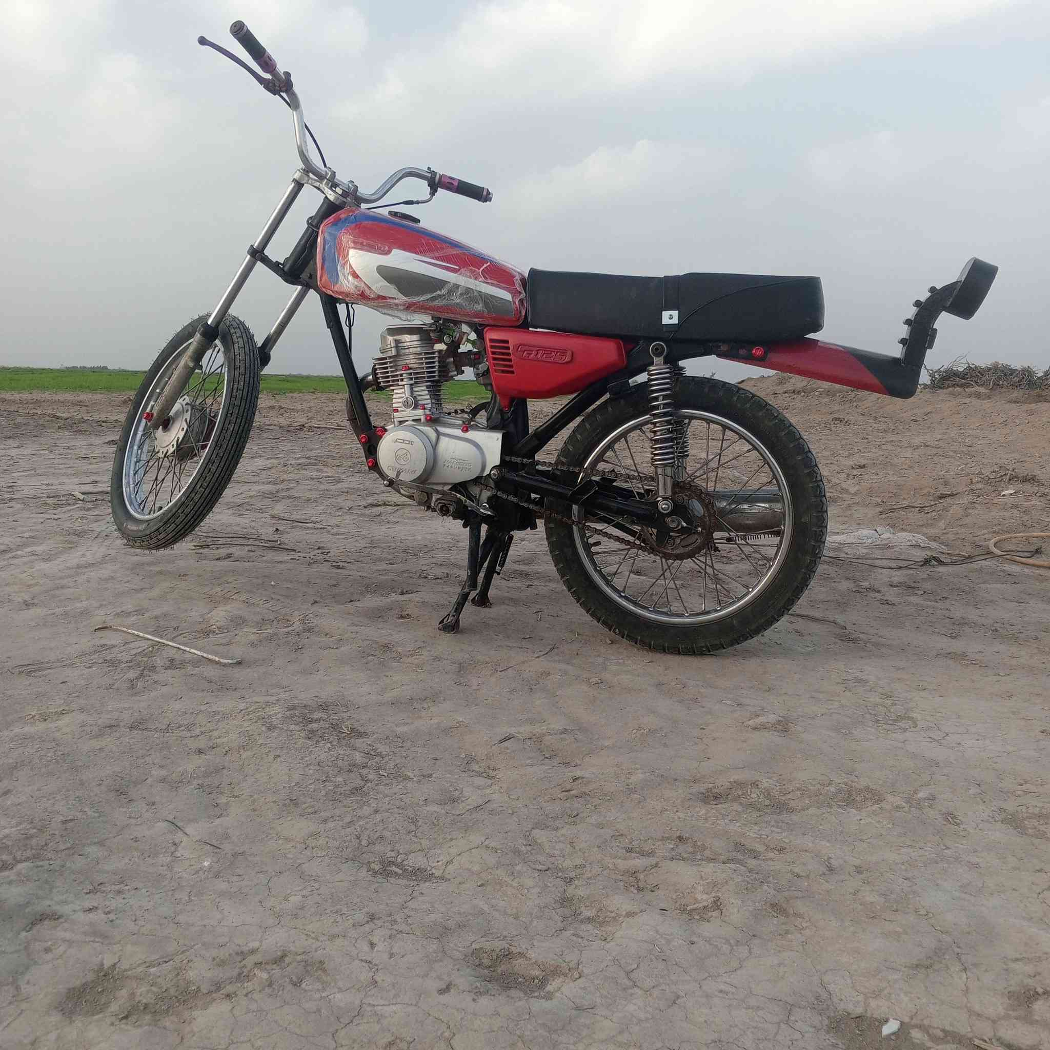 سلام عليكم للبيع مديل 2020 كلك كلك مكينه سيجي نامه لسعر 50600
وبيه مجال لشراي بيه خير ويدلل


**إذا كنت صاحب هذا الإعلان وتريد حذفه لأي سبب، رجاءا أرسل رسالة إلى الدعم الفني**