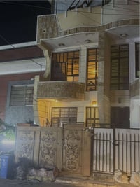 الدار للبيع ملك صرف مساحه ٥٠ متر الصليخ الستميه قرب مثلجات البلور السع...