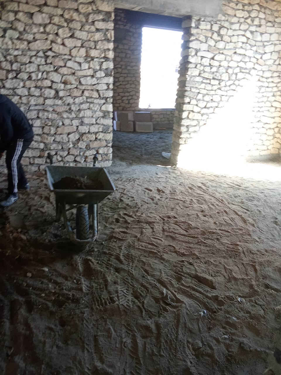 سلام عليكم  / يوجد كادر عمل جاهز  تصعيد مواد  / تنضيف بيوت  / تفليش  / تكشيط  / دفن نهري  / شقلنه ليل ونهار  / وماعليك بكلشي تاخذ شقل جاهز مني  / ومعداتنه جاهز وسياره تجيك للبيت ماعليك بس تصال على رقم/  ، ***********
