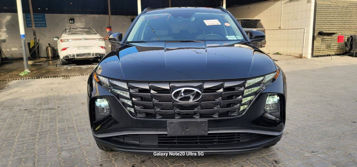 توكسان 2024 جاهز للشحن
(مكفوله من الصبغ جاملغ داخل السياره)
واصل ميناء 143
✅ كفالة تشغلية شاملة (المحرك – الگير )
✅ كفالة صبغ كامل باستثناء موقع الحادث
💰 السعر (واصل الى الميناء مع التصليح وبدون كمرك)
📑 يمكن إدخالها بكتاب الشهداء
🟢 لدينا وكلاء في جميع محافظات العراق لتنظيم العقد وضمان الحقوق ✍️
***********
📲 للانضمام إلى كروب الواتساب العروض الحصرية: 
رابط الكروب https://chat.whatsapp.com/CrfpXFoPYjNKj7W84pV5L7?mode=gi_t
