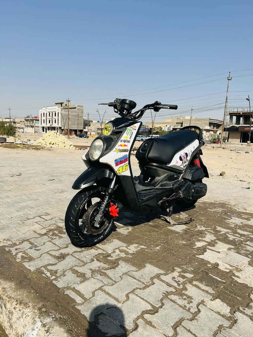 "سلام عليكم.ٍ سنكس جبلي  للبيع
دراجة كله بلادية من طول للطول 
مكينه مكفوله من كلشي  
بريك امامي خلفي 
لايت عالي ناصي اشاير سكن كله شغال  
نكرة سلف. كله شغال. 
قفل جنطة استيرن 
دراجة خرسة   ماينسمع صوته 
 السعر850 وبيها مجال
 اتصال...***********
