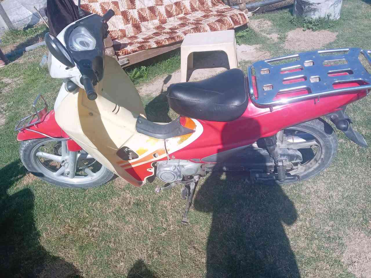 اقرأ المنشور أولا
دراجة سلفيز للبيع مديل 14شرط فول كلها ابلادي محرك ناعم كهربائية لكل شغالة سعر 525 وبيه مجال لطيبين 
اتصل ***********
