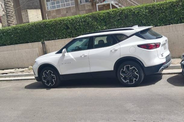 بلايزر موديل 2020 فئه Lt 
محرك سته سلندر 3.6  كير 9 نمر 
  ماشية 110الف كيلو حادثها جاملغ جهة السائق وبنيد وباب السايق مرشوش للتوحيد 
ايرباكات دركه وبرده صفحه السايق
  لكن البجم من راديترات ومنظومة تبريد وكل الميكانيك
 بلادي ما ملعوب بي نهائي السيارة جاهزة مبولشة وحمام وتايرات جدد وما تحتاج اي مصرف جاهزة بالكامل
مكانه بغداد المنصور او حي الجامعه 
السعر : 193 وبي مجال


**إذا كنت صاحب هذا الإعلان وتريد حذفه لأي سبب، رجاءا أرسل رسالة إلى الدعم الفني**