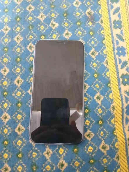 سلام عليكم ايفون اكس ار ذاكره ٦٤ بطاريه ٨٠ جهاز نضيف فقط سماعه اتصال عاطله بس بل ايربود شغاله للبيع ١٧٥ مكاني بغداد حي الجامعه وافق ادمن 
***********
