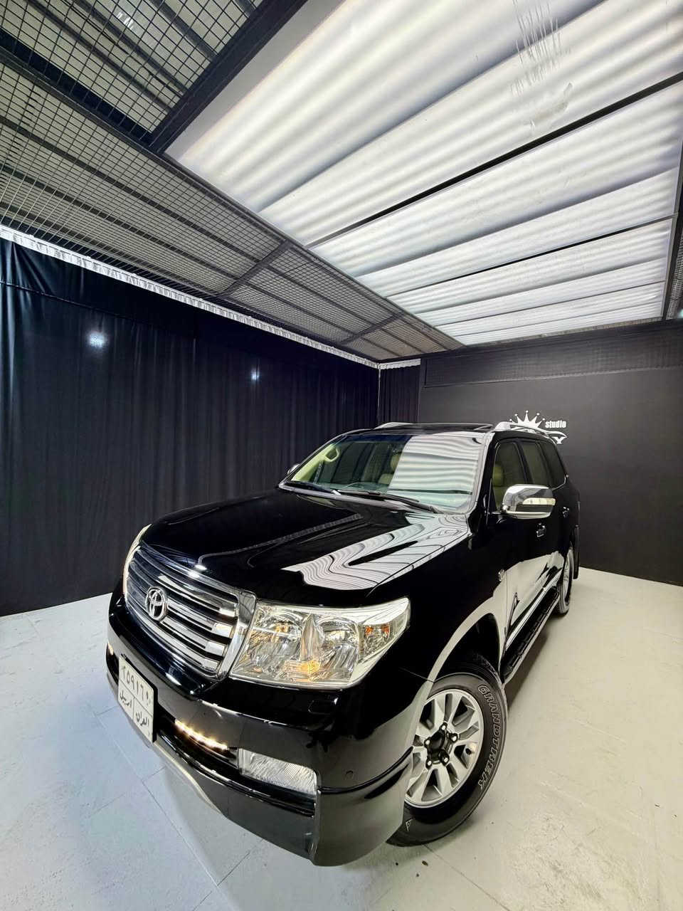 تيوتا لاندكروزر   2011  ستيني  فول مواصفاط     
‎گير و محريك شرط بدون فتح بدون خلل _ سياره كول جديد 
مكان _ سليمانية.    ***********
سعر 355$
  مكفولة كفالة عامة من الدعامية إلى الدعامية 
‏‎ بدون صبخ .بدون بارد  ،بدون رصعات ،بدون حتى شخط
‏‎دعاميات هم بدون صبغ ،رمل مابي ،لحية بدون صبخ ..بقية كلها بشرط
ماشي 149 km
مواصفاط
‎{ بصمة _ فتحة _ سقف DVD _ كاميرا _ كوشنات جلد و بيجي
‎_ كوشن كهربائي _ سلاجة _ داخل بيجي _ حساس _ 7 راكب } السليمانية, العراق
