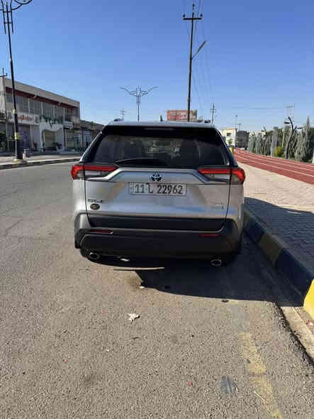 2023 TOYOTA RAV4, XLE PREMIUM HYBRID
السلام عليكم للبيع  راف 4موديل23هايبرد ليثيوم 
السياره فول مواصفات رقم بغداد بسمي 
مكان السياره صلاح الدين تكريت 
السياره بيهه بس الدعاميه الاماميه صبغ 
البنيد امبدل نفس الون بدون دواخل 
بدون ارباك السعر 28000دولار وبيهه مجال 
اتصال ***********عمار
