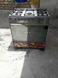 طباخ البيع نضيف اتصل على الرقم 07829343327