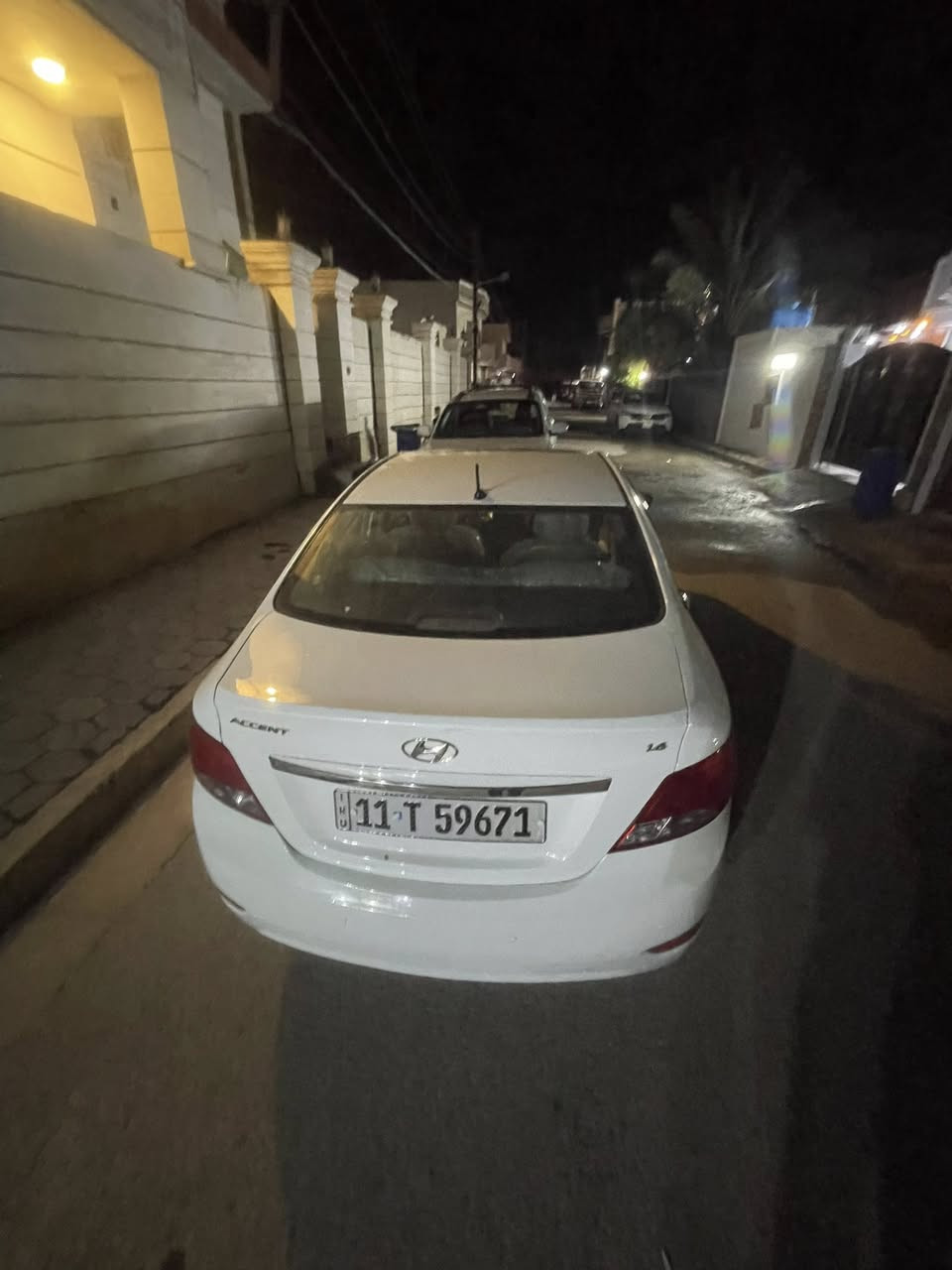 السلام عليكم اكسنت 2016 للبيع مابيها صبغ السيارة بيها بارد فقط فول مواصفات تحكم ستيرن 5 ويل كب
عليها بوليش فقط مكاني بغداد السيدية 
السعر 106
السونار موجود
الاتصال ***********
