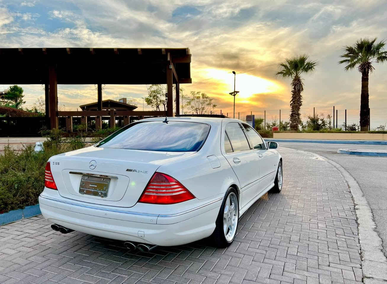 ادوات ادوات ادوات
Mercedes s55 v8 compressor 2004
مكان سيارة سليمانية
***********
