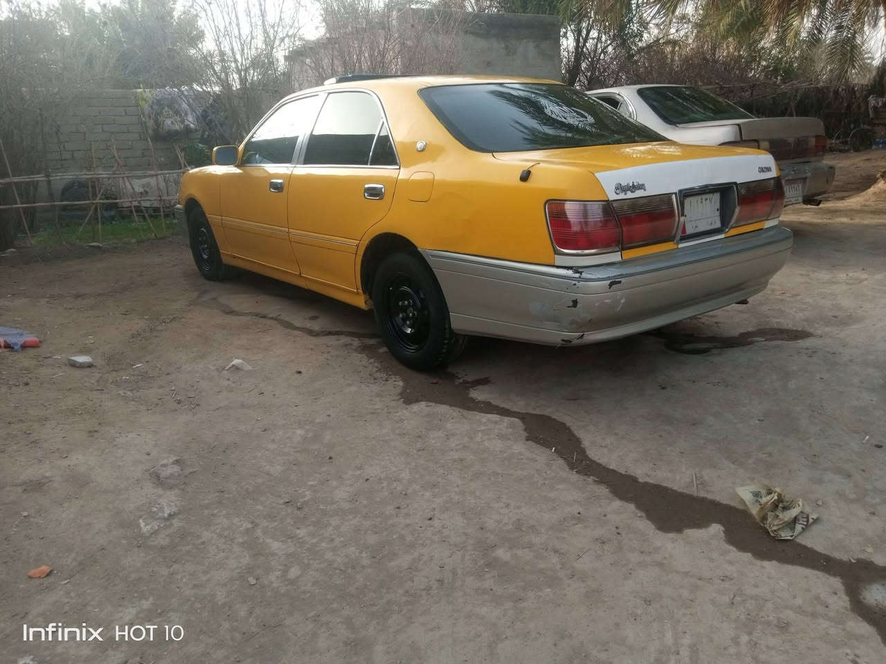 السلام عليكم ملكه للبيع رقم كركوك الماني موديل 2002 دكمتين دي فور الصغير شاصي 171 كصتين  كشنات كهربائي كير مكينه مكفولات تبريد تخم تاير معايزه شي السياره خير من الله. /ملاحظه السياره عليها  7 ورقات هيئه وغرامات ينزلن من السعر ، وكاله فقط مامفحوصه السعر 50 تنزل غرامات وبيها مجال قليل مكاني النجف  ‪***********‬‏
