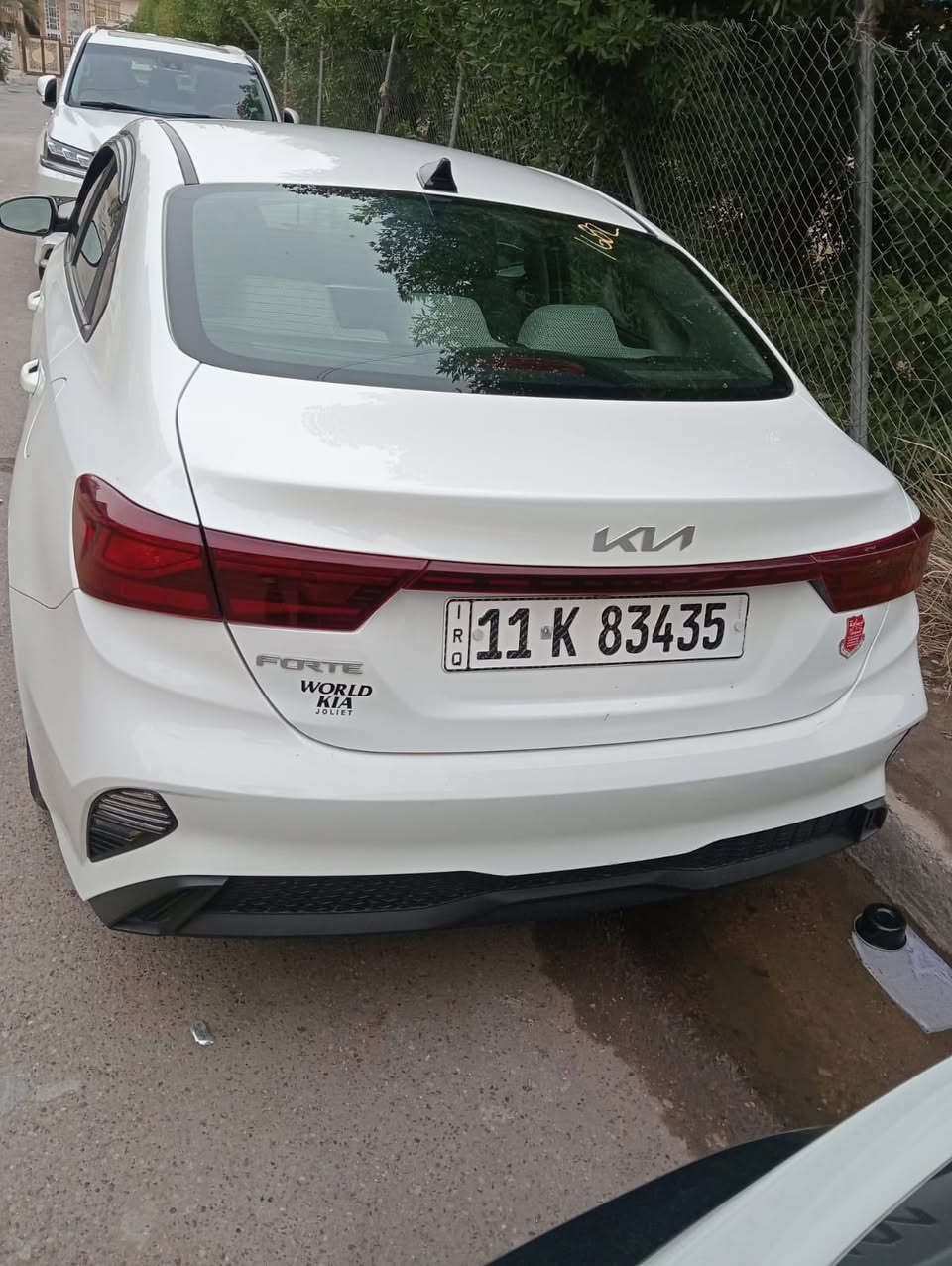 السلام عليكم كيا فورتي 2024.  Gt وارد امريكي
حادثه شوي من الجاملغ والبنيد السيارة ماشيه 27 ميل 
االسياره معروضه 167 وبيه مجال السياره حيل نضيفه 
السياره مكانه بغداد 
هاتف ***********
واتساب ***********
