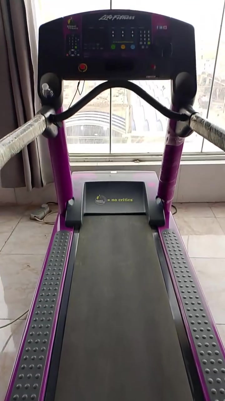 لايف فتنس قطعه فول نضافه أستخدام قليل شرط لنضافه وانطي بي ضمان


**إذا كنت صاحب هذا الإعلان وتريد حذفه لأي سبب، رجاءا أرسل رسالة إلى الدعم الفني**