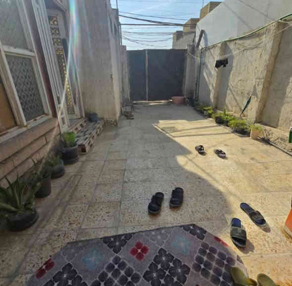 ملك تجاري للبيع 200 متر. زراعي تصديق محكمه العنوان النجف الأشرف كوفه براكيه شارع المطار القديم يحتوي على محلات عدد ٢
.الدار يحتوي على غرفتين نوم صاله مطبخ صحيات استقبال بناء طابوق عكاده السعر 65 مليون

للإستفسار ***********  للبيع او مراوس
