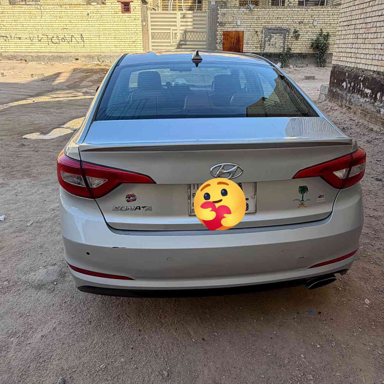 السلام عليكم
سوناتا 2017 
رقم انكليزي 
ضرر موضح بلصور 
مواصفات بصمه تحكم استيرن 
شاشه جبيره حساس امامي خلفي 
كامره دواره 
فتحه بل سقف 
تحكم ستيرن جهتين 
تبريد بلكشنات 
مواصفاته  فول 
السعر 125 وبيها مجال للطيبين 
اي استفسار ***********
