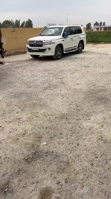 للبيع لاندكروز 20 ساز
رقم اربيل بسمي شخصينآ ماشيه 72 فتحه كامره حساس 
محرك 6V مكفوله فقط بارد قليل خشم الجاملقالايسر مال سايق تخم تاير   السعر 490وبيها مجال سياره جديده 
وكلش حلوة مال جناي وبلخير على الي صير من نصيبة
بيع مستعجل مكانا حله جبله 
داخل مغلف تحويل مباشر ***********
