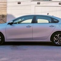 كيا فورتي مديل 20  رقم ذي قار ماشيه 67 فقط الضرر مقدمه البنيد فقط مصلح...