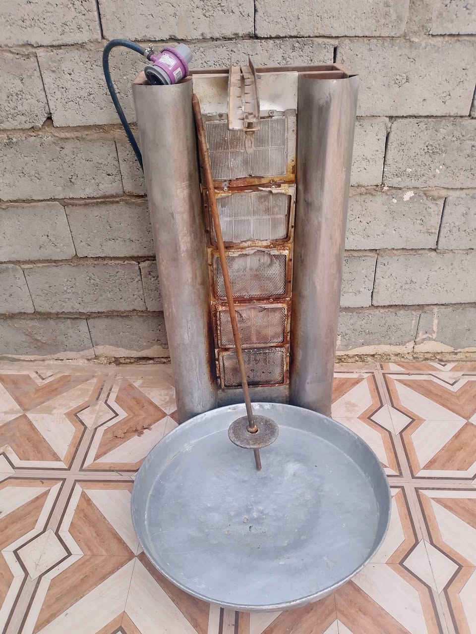 للبيع قفل 30 الف
2 من فوك ما يشتغل عيون 
3 من جوا يشتغل فول 
مع صيينه مع شيش مع منضم غاز بس سعرها 10 وياها هم 
موجود ميز مالته حتى بي مكان طباخ ما محتاجها واريد ابيعها 
بدون معامله سعر واضح  كدامك 
مكاني كركوك حي بدر 
اتصال ‏‪***********‬‏
