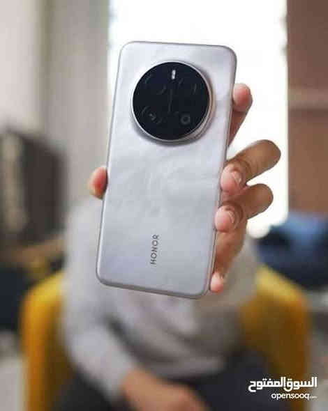 هونر ماجك 7 بور ذاكرة 512 عشوائية 12+12 معالج سنابدراكن 8 اليت شحن 100 واط شحن لاسلكس 50 واط مقاوم للمياه والغبار بمعيارية 68 شاشة مقاومة للكسر السعر 925 الف *********** المكان البصرة الجهاز بحال الوكالة مع حافظة اضافية
