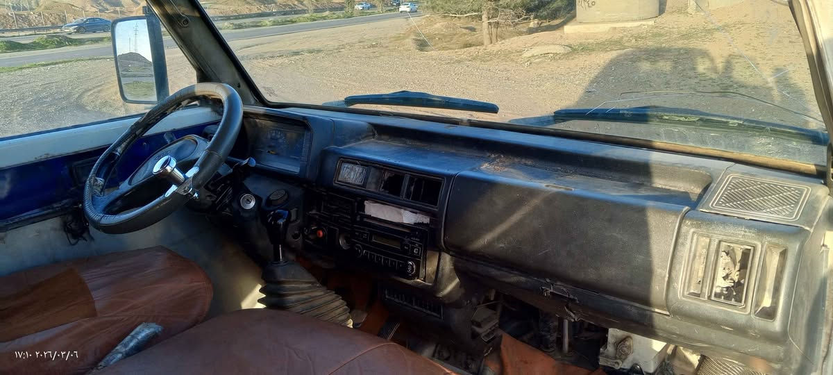 کیا  بیینگۆ  1996 مەکینە 2700  گێڕ  و مەکینە بەشەرت  ئەکسلی کەمێ  سەوتی  هەیە  شەش  تایەی  تازە سعری 28  گۆڕیینەوەش  ئەکەم لەگەڵ  دێر *********** السليمانية, العراق
