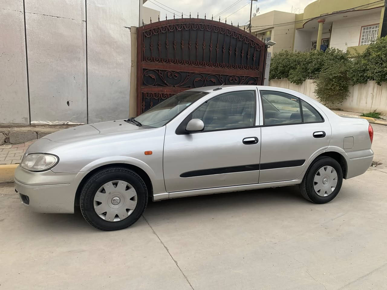 Nissan
نيسان ياباني 
موديل 2009 
بدون صبغ 
بدون تعديل 
بطاقة بانزين موجود
محرك وكير بشرط 
شرط تحويل كلشي اصولي 
بدون غرامات 
نضيفة لوك
105 سعر وبيها مجال


**إذا كنت صاحب هذا الإعلان وتريد حذفه لأي سبب، رجاءا أرسل رسالة إلى الدعم الفني**