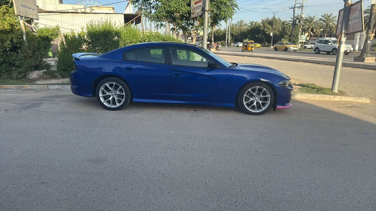 جيتي وكالة هارلم بيه صبغ باب ونص من البنيد مديل 2019ماشيه 130kسياره جديده ربع ماتصرف عليه جاره من كلشي سعره 200$ ***********
