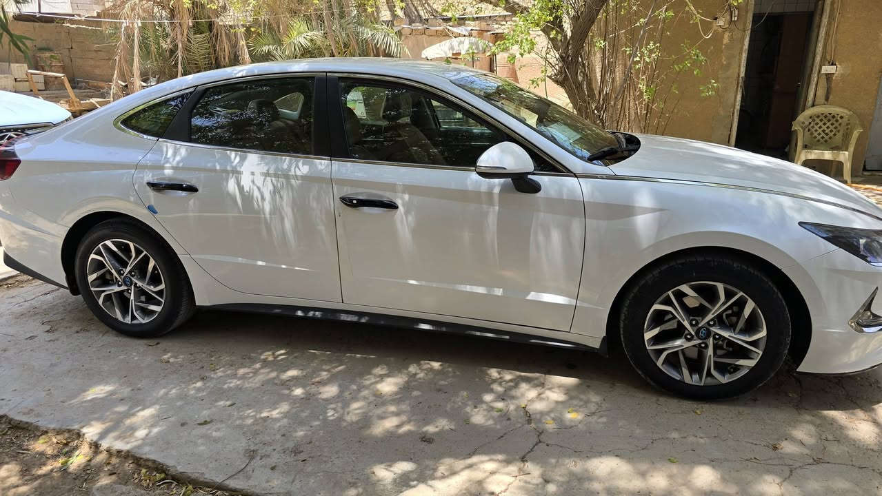 سلام عليكم..سوناتا 2020 خليجي نص فول كفالة عاملة ماعده شبر بارد بلبنيد بارد فقط أثر طابوكة رقمه بغداد انكليزي 
*********** سيارة بلنجف سعر 165
