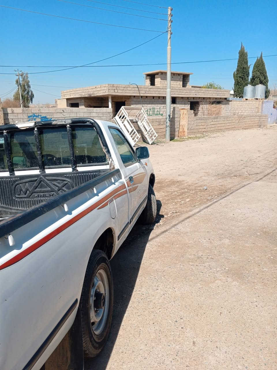 پیکاب نیسان 2008 تاك زۆر خاوێن سەنەوی تا ۲۷ نوێیە گێڕو مەکینەو تەبریت تەقەوڕەقە بەشەرت چوار تایەی لۆک
دوپارچەی ڕەشە بێ سبوخە 
*********** ڤایبر واتس ئەپ بەردەستە
