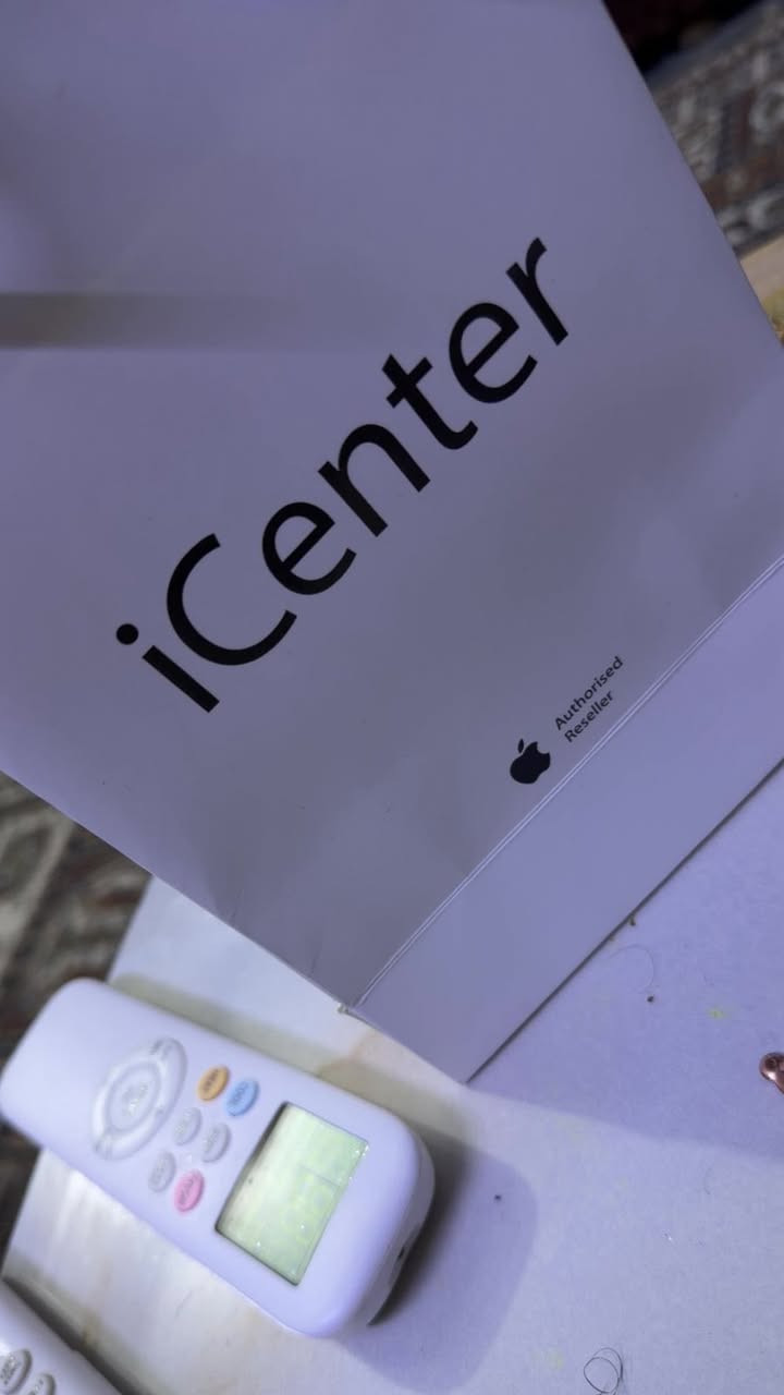 كيبل تايب سي ديفيا 🔥 
C TO C 
يدعم USB 4.0
الطول 1 متر 
شحن لغاية 240 واط
نقل بيانات وفرمات يصل الى 40GBPS وينقل ملفات ضخمة بسرعه عالية 

يدعم 8K 60 hz

يعني من الاخير كيبل خارق لكلشي وامن 

مع ضمان وكالة اي سنتر لمدة سنتين مستخدم قليل جدا جدا 

تكدر تشحن بي اي جهاز بأمان وسرعة عالية 
ماك . ايفون. اندرويد
يوجد خدمة توصيل

مهتم ؟! تواصل واتساب 

‭+964 771 941 9640‬


**إذا كنت صاحب هذا الإعلان وتريد حذفه لأي سبب، رجاءا أرسل رسالة إلى الدعم الفني**