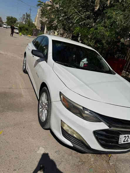 السلام عليكم
شيوفرليت ماليبو 2020 LS  الشكل الجديد
ماشيه 76الف ميل
مواصفاتها معروفه
 بصمه
 تشغيل عن بعد
توقف  ذاتي
لد امامي
لد خلفي
شاشه ايباد
كامرة دواره
تحكم ستيرن جهتين
شاشة عرض اعطال
صندوك بصمه
هندبريك بالرجل
جام مظلل ضد الحرارة بلادي من الشركه
الحادث: موضح بالصور بالاضافة الى تبديل باب الراكب والي خلفه وصبغ شبرين بالجاملغ الخلفي
رقم اربيل 
السعر124وبيه مجال
المكان بغداد العامريه
***********
(شباب بلا زحمة الي مو شراي لا يكسر بالسيارة)
