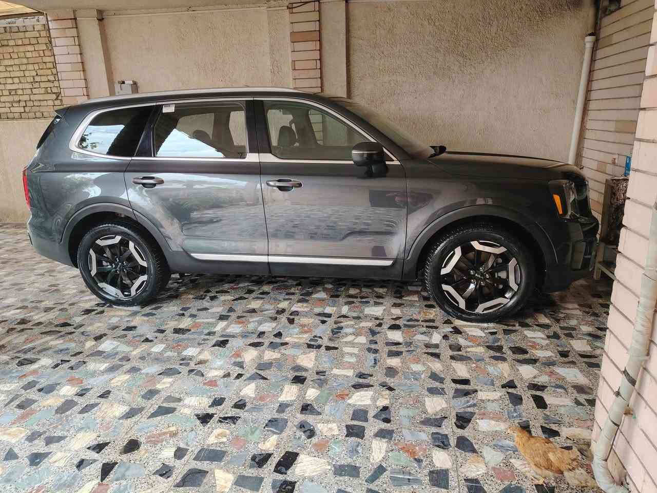 السلام عليكم كيا تيلورايد موديل 23 بدون ايرباك بدون تبديل رقم بغداد باسمي موصفات S فتحة ماشية 21 للاتصال *********** سعرهة 270 مكانهة بغداد الأمين
