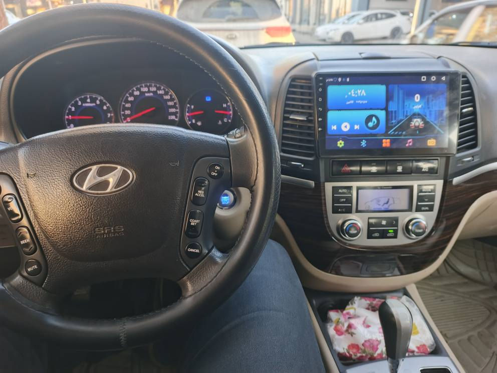 ‎سنتافي ٢٠١١ فول مواصفات سبعة راكب كشنات كهرب بصمه سلايت تبريد لمس محرك ستة  *********** بينو واتس اب‎ موصل, نينوى
