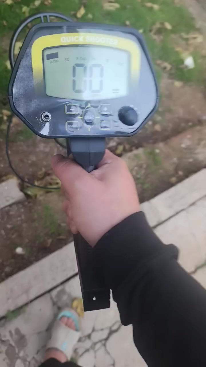 كاشف معادن قطعتين وثنينهم كبار مع الملحقات  واحد الكتروني واحد كيچ الشاشه مالته  خلو سعر وبالعافيه عليكم جديد مع ملحقاتهن.....


**إذا كنت صاحب هذا الإعلان وتريد حذفه لأي سبب، رجاءا أرسل رسالة إلى الدعم الفني**