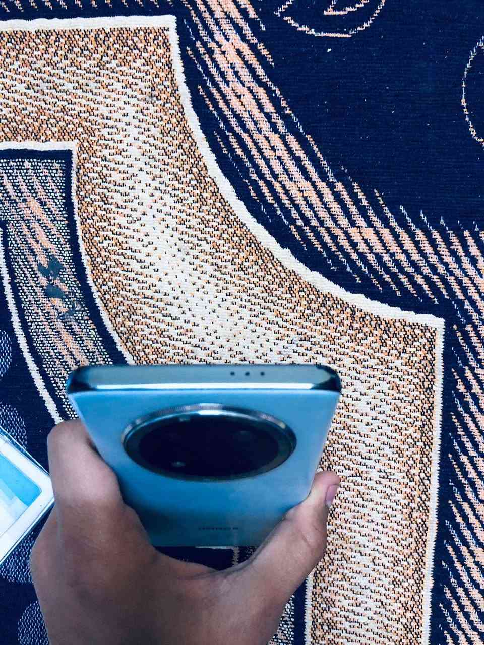 هونر X9C غني عن التعريف مع الكارتونه السعر 275 ألف العنوان نجف الرقم ***********
