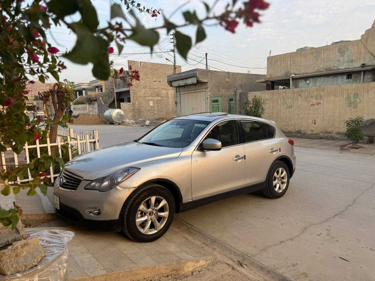 نيسان2008 انفنتي
رقم وسنويةجديد لحد2031
محرك و كير شرط
سيارة فحص صونارموجود بصورة 
السعر 87 $ وبيها مجال
مكان دوز خورماتو
***********
