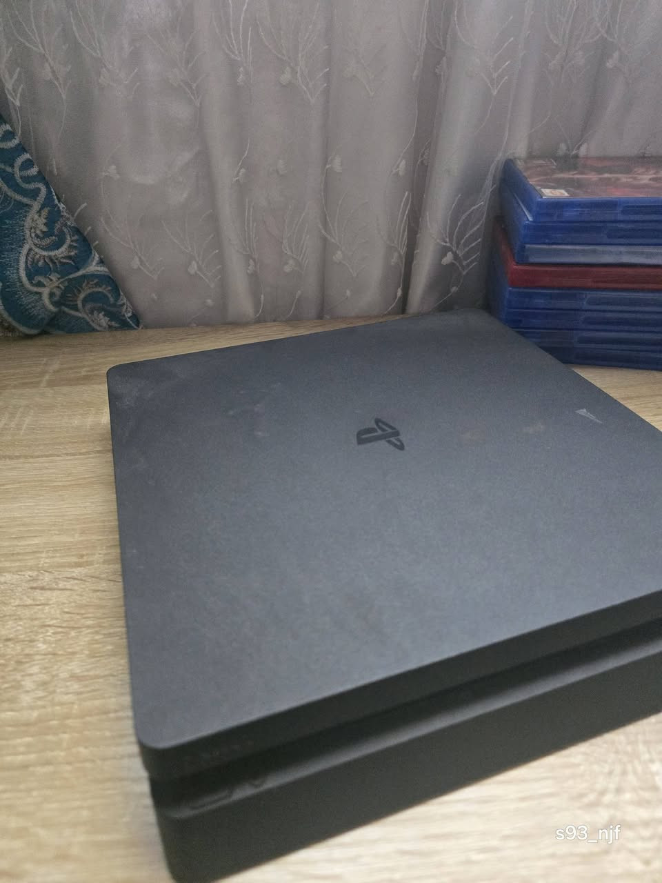 بلي فور سلم للبيع
الملحقات جوستكات عدد ٢ 
واقراص كلهن 
***********
