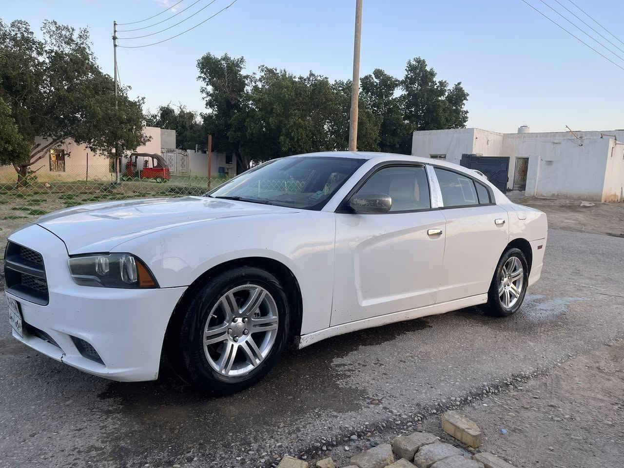 لبيع جارجر موديل2011رقم اربيل بيه صبغ قماره سعرها 115ورقه مكاني العماره رقم ***********شراي يتصل
