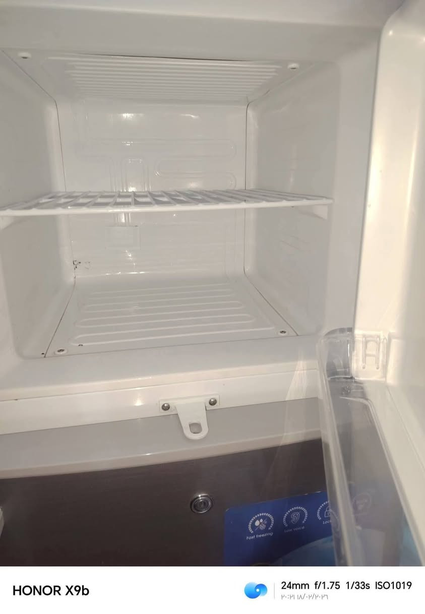 السلام عليكم
ثلاجه للبيع نضيفه كُلش مستخدمه اقل من شهر مداخله تصليح ابد سعرها 250


**إذا كنت صاحب هذا الإعلان وتريد حذفه لأي سبب، رجاءا أرسل رسالة إلى الدعم الفني**