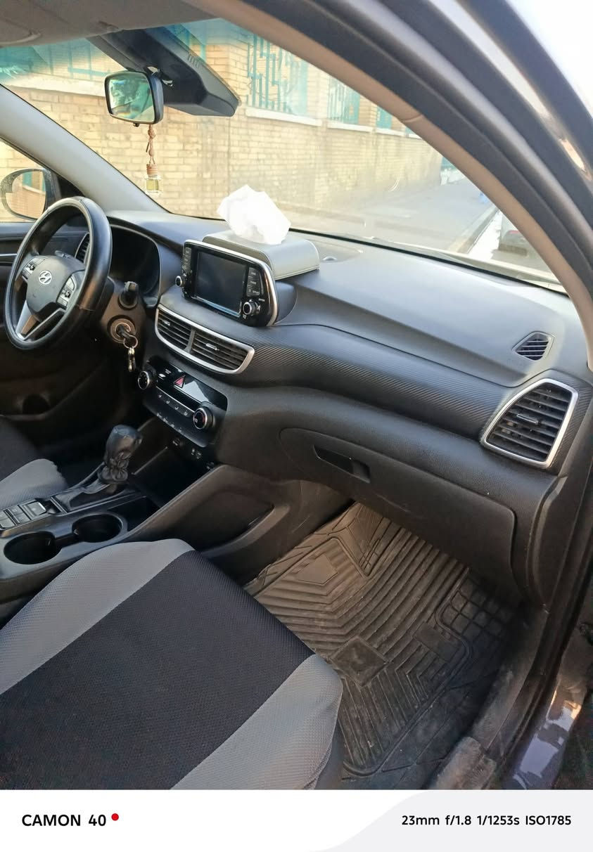 توسان موديل ٢٠ امريكي
حادث بنيد فقط ومصلح نفسه بدون تبديل السيارة رقم بغداد بسمي السعر ١٦٠ وبيه مجال للشراي موبايل *********** ابو عبدالله يوجد واتساب
