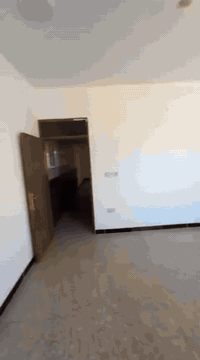 السلام عليكم يناية تحتوي على ثلاث شقق للايجار كل شقه تحتوي على غرفه نوم وصاله وخدمات بغداد الكرادة/الناظمية مقابل قاعه ليك من جهه السدة الاتصال على ***********
