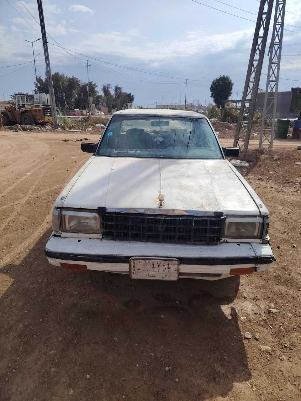 سوبر موديل 85رقم مثنى كير شرط محرك بي خيط بخار سياره شغاله وين ماتريد بيه تخم تاير باتري جديد بيع ومراوس السعر 23$ ***********  /  *********** مكان السياره السماوه الرميثه
