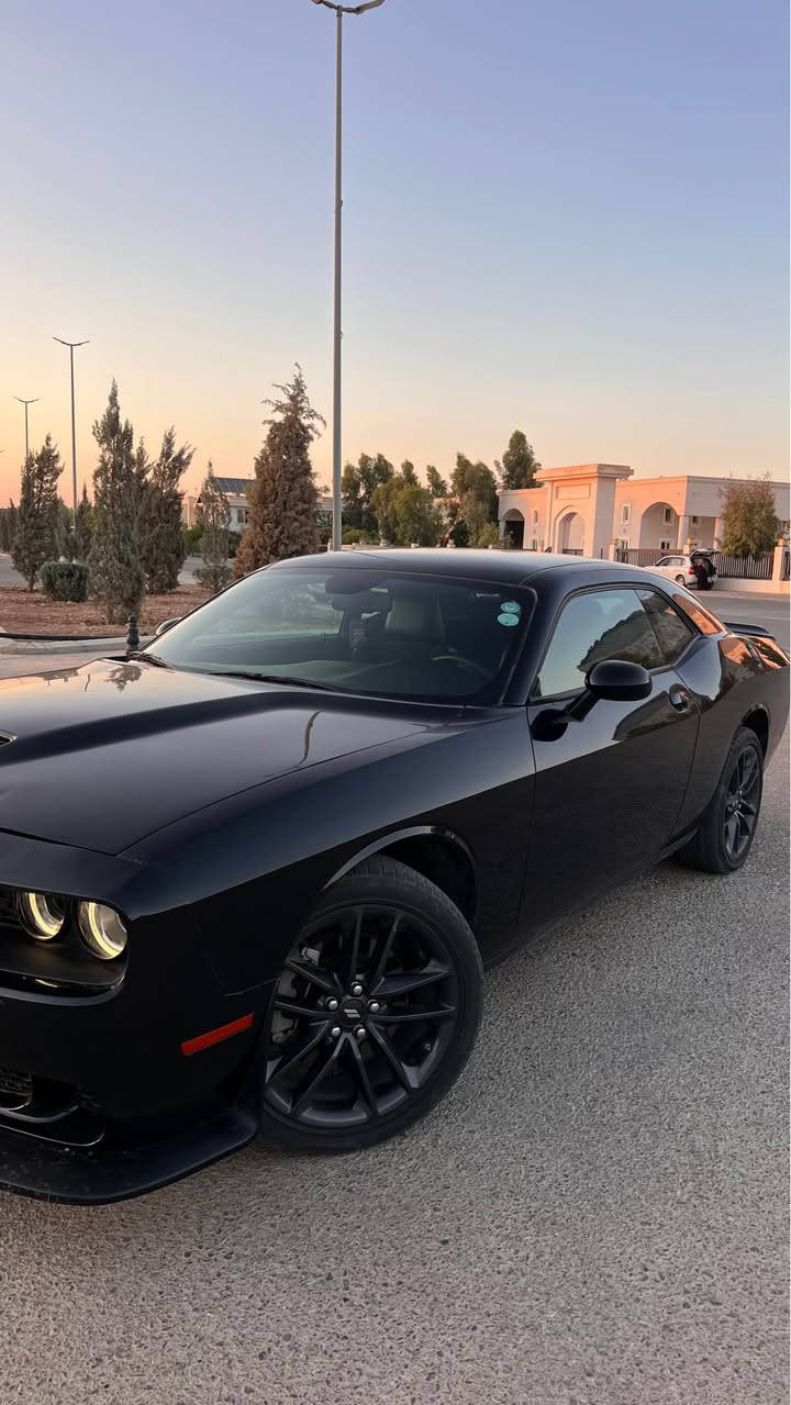 🚗 دودج تشالنجر GT 2022 - مستعجل على البيع صور الحادث بالمنشور  

📍 المواصفات:
 • الموديل: 2022
 • الفئة: GT وارد كندي 
 • اللون: (ااسود )
 • العداد: (70 الف كيلو متر )
 • نظام الدفع: فور ويل 
 • نوع الوقود: بنزين
 • ناقل الحركة: أوتوماتيك 8 سرعات
 • المحرك: V6 سعة 3.6 لتر
 • كشنات تدفئة وتبريد 
 • نظام التشغيل: تشغيل بصمة
 • الدخول الذكي (Keyless Entry)
 • شاشةكبيرة + كاميرا خلفية
 • بلوتوث + USB + Apple CarPlay
 • تحكم من المقود
 • نظام تثبيت سرعة
 • مقاعد جلد وكنتارة
 • لايت زنون 
 • إضاءة LED
 • حادث السيارة قطعة وحدة جاملغ السايق ولو هوة ميعتبر حادث طخة خفيفة وهنا انطخت عندي بالجاملغ عكس السايق بدون دواخ وبدون ايرباك مكفولة 

مكان السيارة اربيل 
💰 السعر المطلوب: (19.500$) وبيها مجال 📞 للتواصل: (***********) أربيل, العراق
